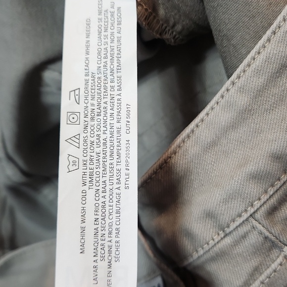 RFM Los Angeles High Rise Cropped Raw Hem Jeans - Picture 8 of 8